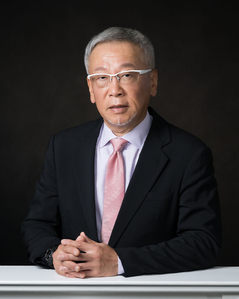 Toshihiro Ushikubo, Director of U'z Dental Clinic